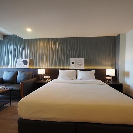 Pb Grand Hotel Хат Яй Екстериор снимка