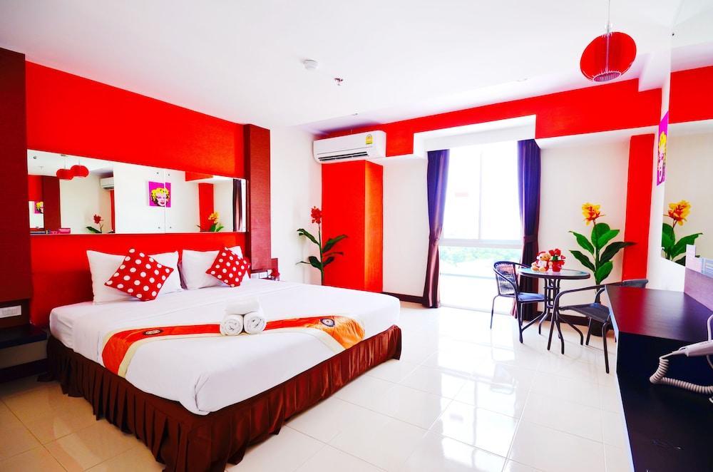 Pb Grand Hotel Хат Яй Екстериор снимка