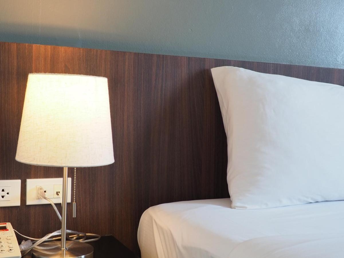 Pb Grand Hotel Хат Яй Екстериор снимка
