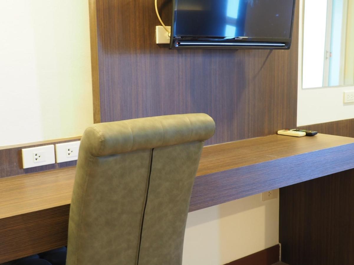 Pb Grand Hotel Хат Яй Екстериор снимка