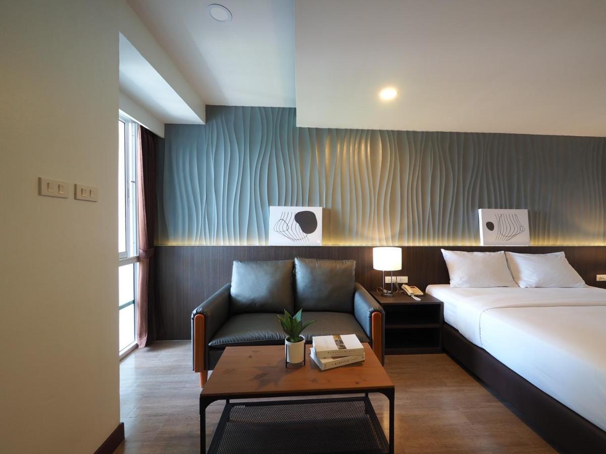 Pb Grand Hotel Хат Яй Екстериор снимка